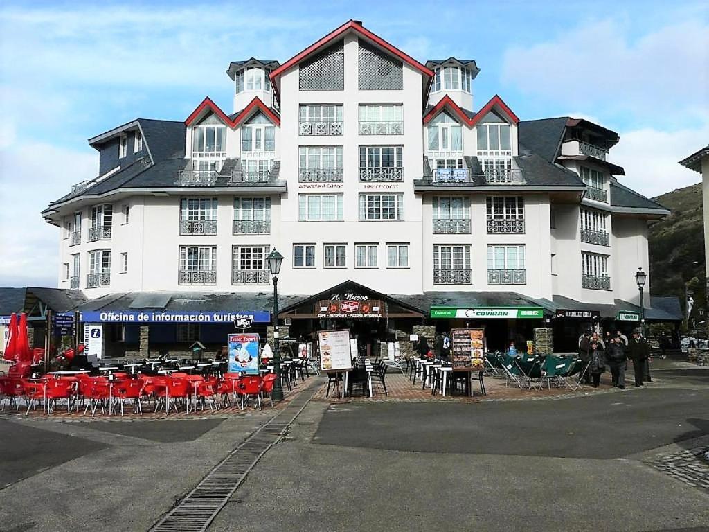 Ski & Snow Apartmentos By Todosierranevada - Plaza Principal Junto A Los Telecabinas Сиера Невада Екстериор снимка